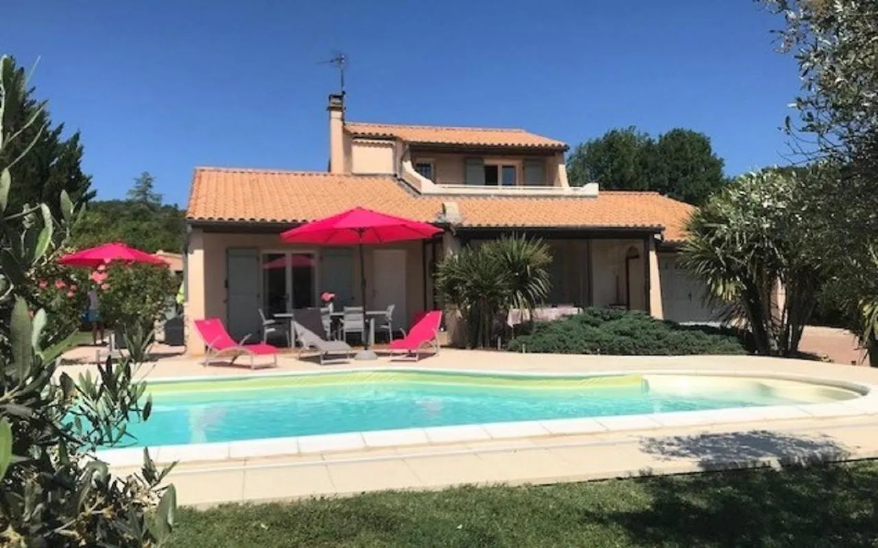 La Villa Des 3 Ifs Vallon-Pont-d'Arc 0*,
